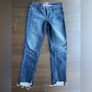 Women Jean mid rise Slim